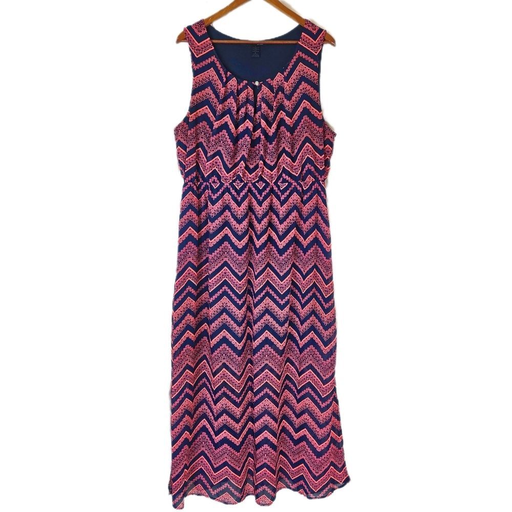 Love Cameron Chevron Maxi Dress Women's 3X Sleeveless Flowy Bold Artsy Casual‎